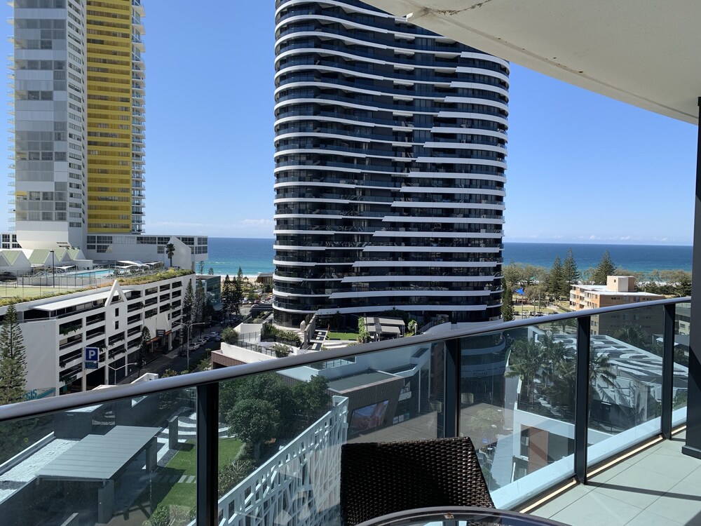The Oracle Resort Broadbeach - Gclr 46/50