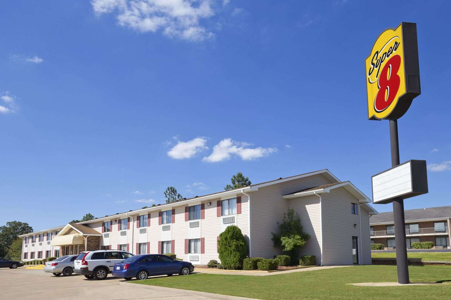Super 8 By Wyndham Batesville 3/5