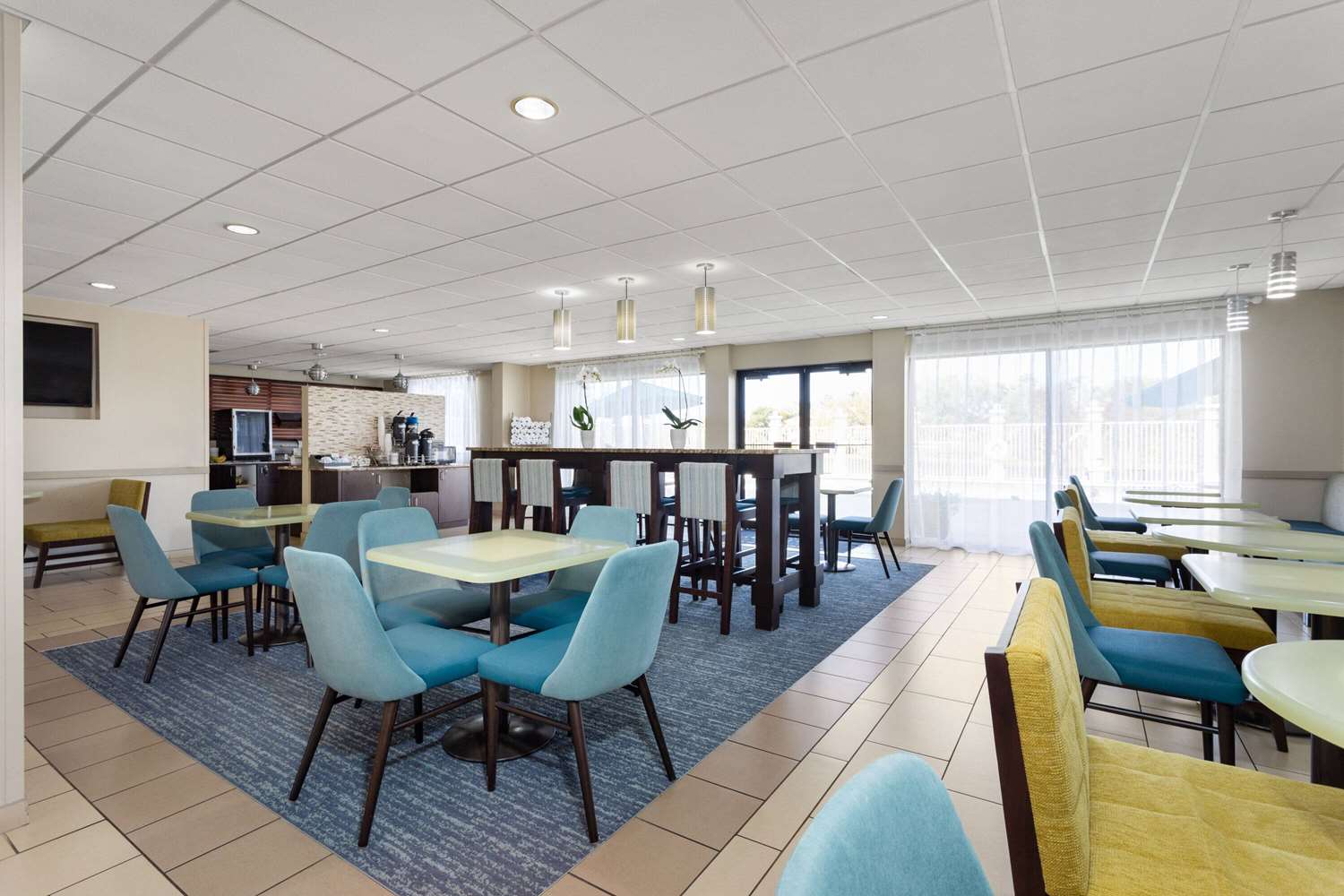 La Quinta Inn & Suites by Wyndham Bonita Springs Naples N. 32/47
