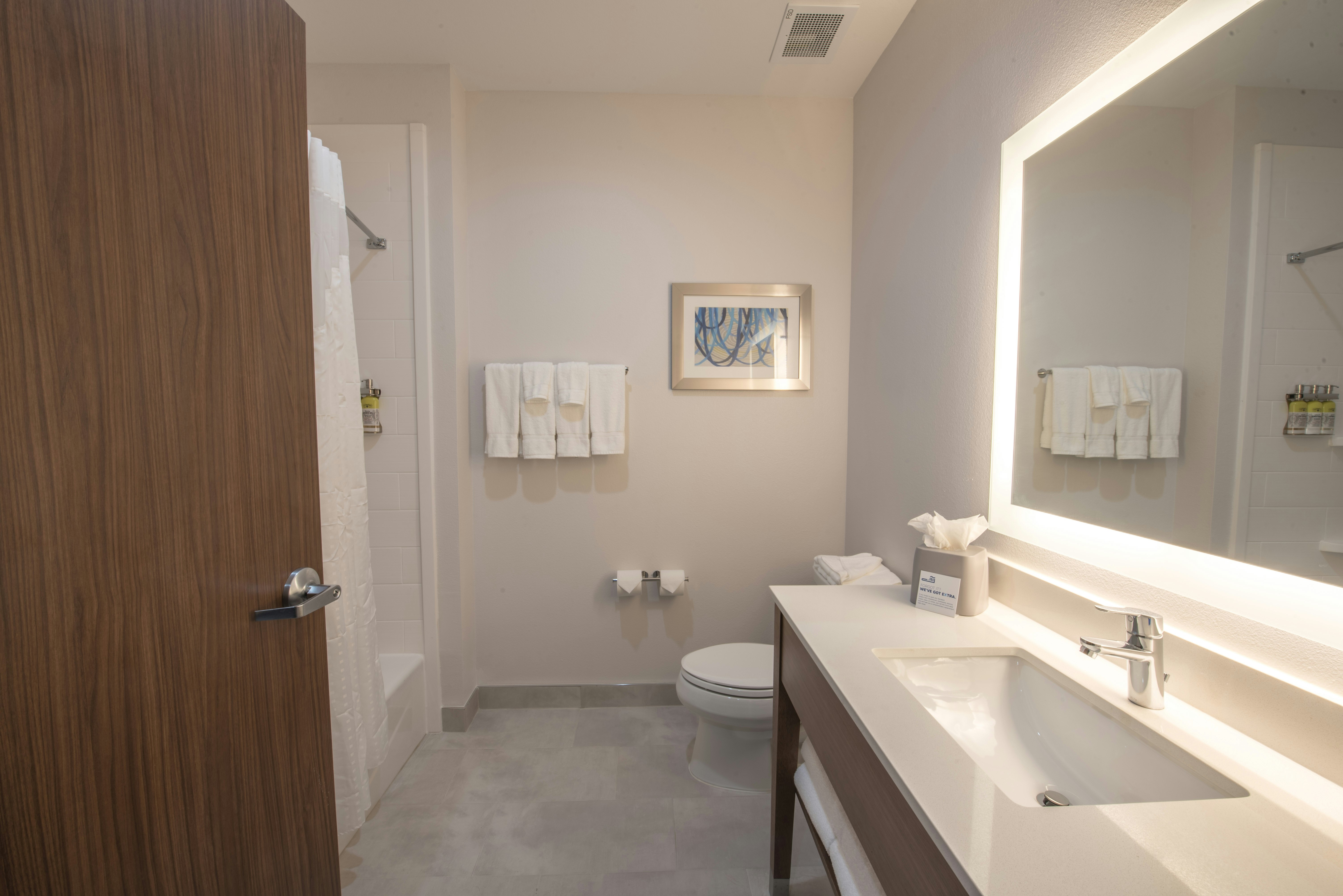 Holiday Inn Express and Suites Houston Westchase - Westheimer 58/59