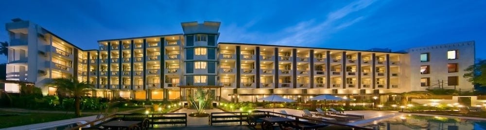 Ramada by Wyndham Goa Arpora photo3