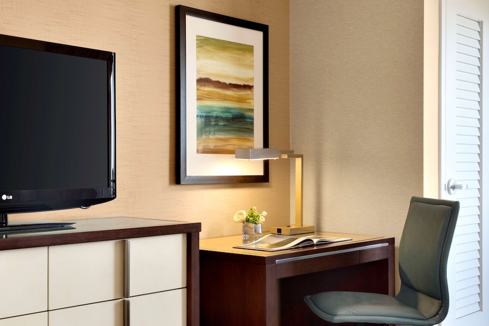 Cape Rey Carlsbad Beach, a Hilton Resort and Spa 57/77