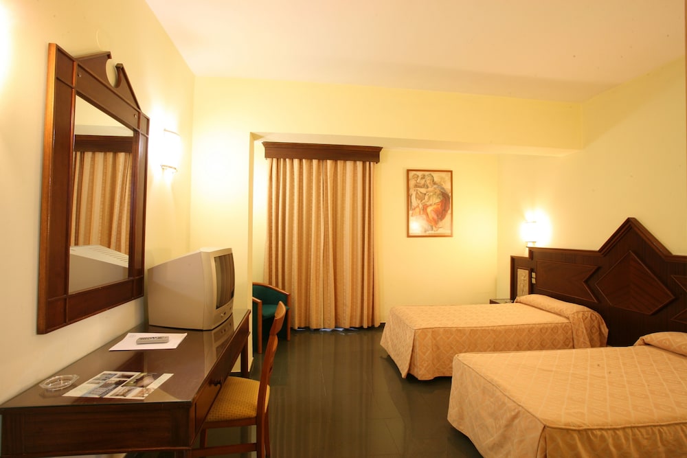 Hotel Zeus 41/59