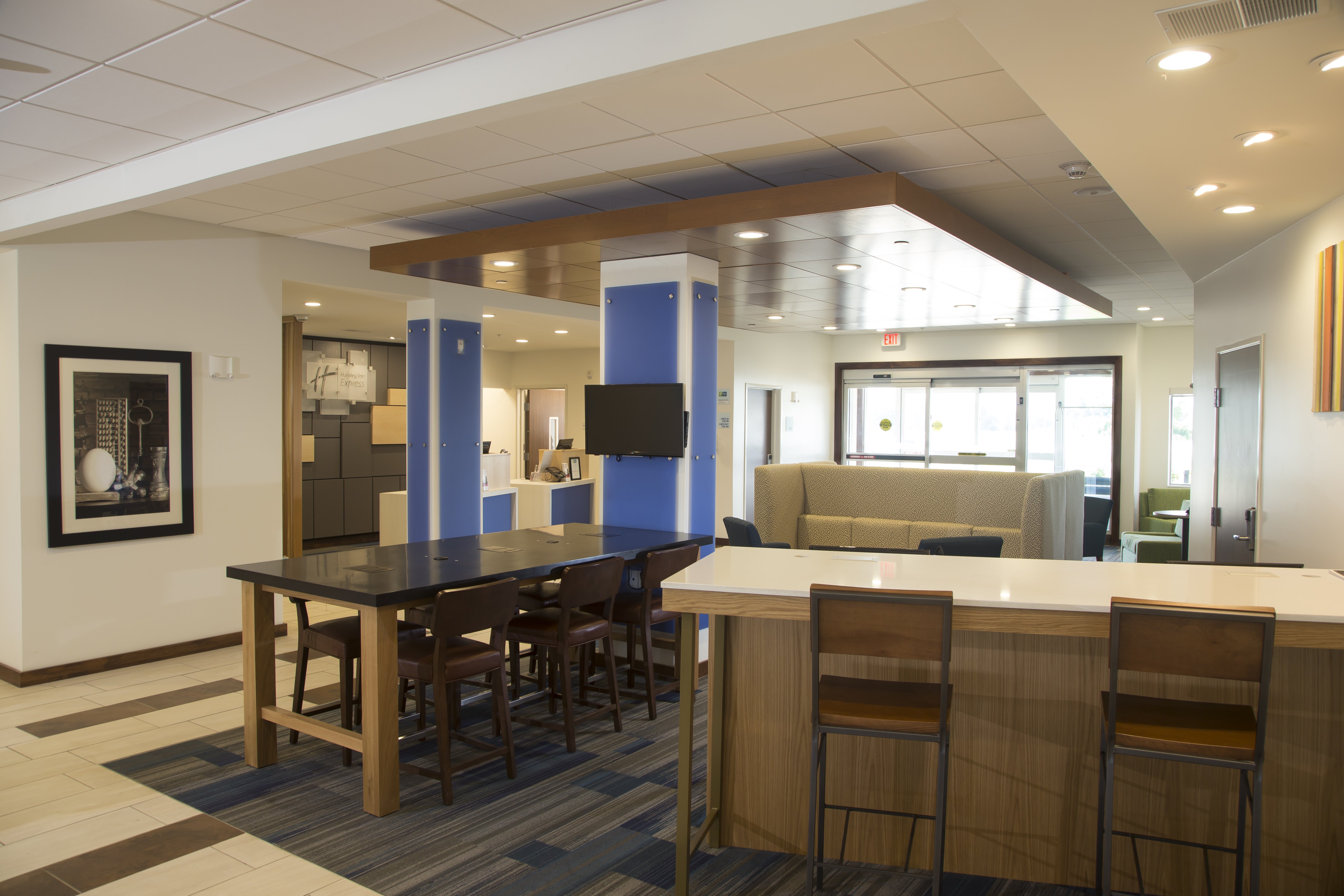 Holiday Inn Express Suites La Porte 31/44