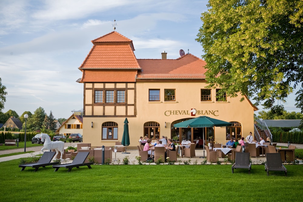 Schlosshotel Wendorf 4/50