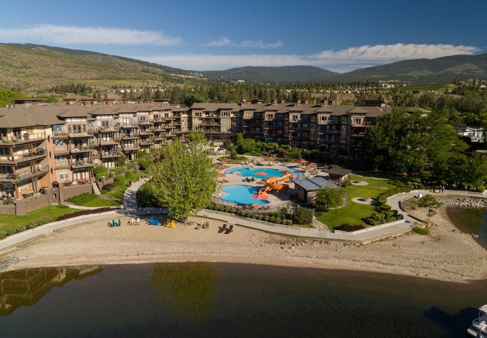 The Cove Lakeside Resort 65/68
