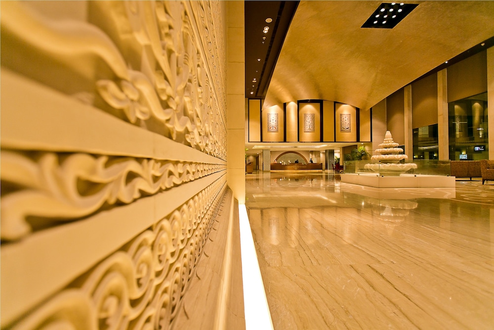 THE LALIT JAIPUR 22/50