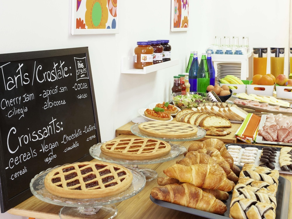 Ibis Styles Brindisi 38/66