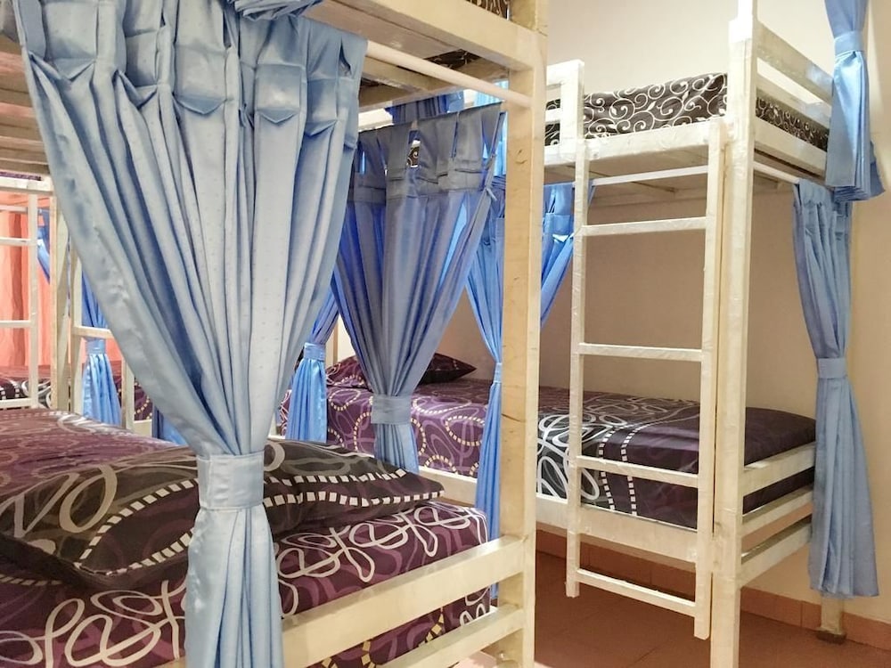 Cendana Mulia Hostel 17/20