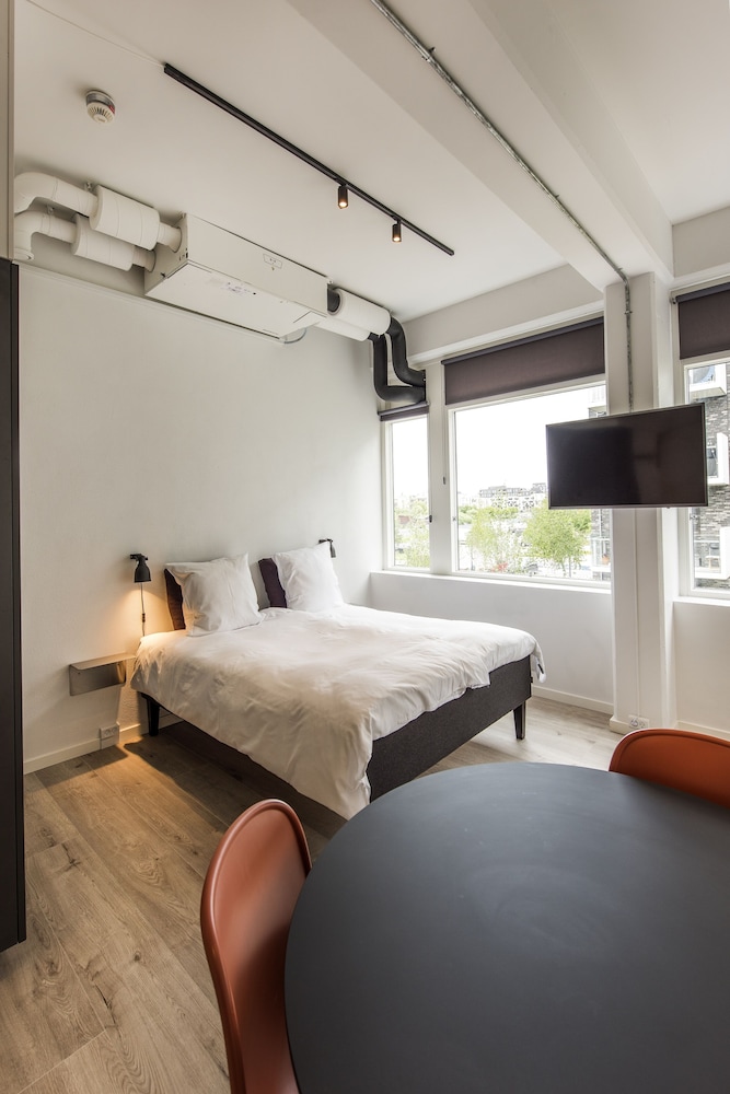 CPH STUDIO HOTEL 14/82