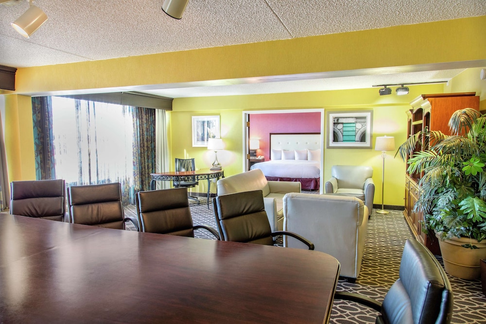 Doubletree By Hilton Richmond Midlothian 28/53