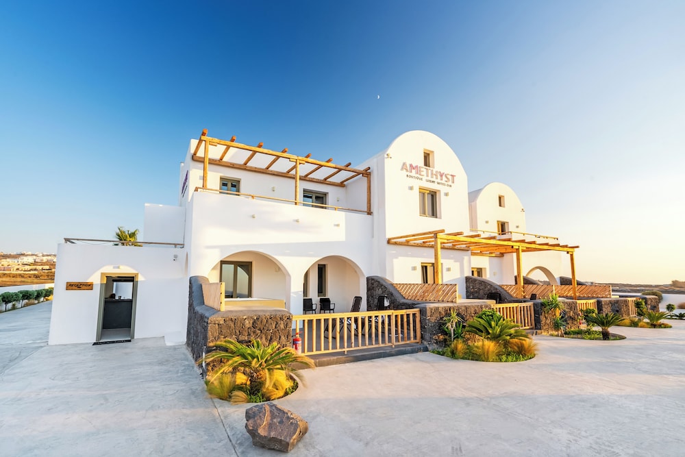 Amethyst Exclusive Suites Oia 4/72