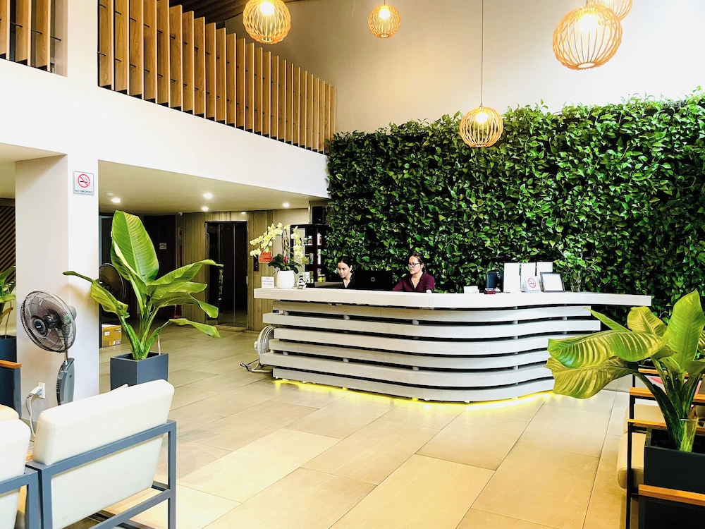 Royal Dragon Boutique Hotel 9/59