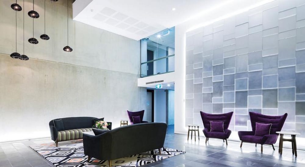 AVENUE HOTEL CANBERRA 52/59