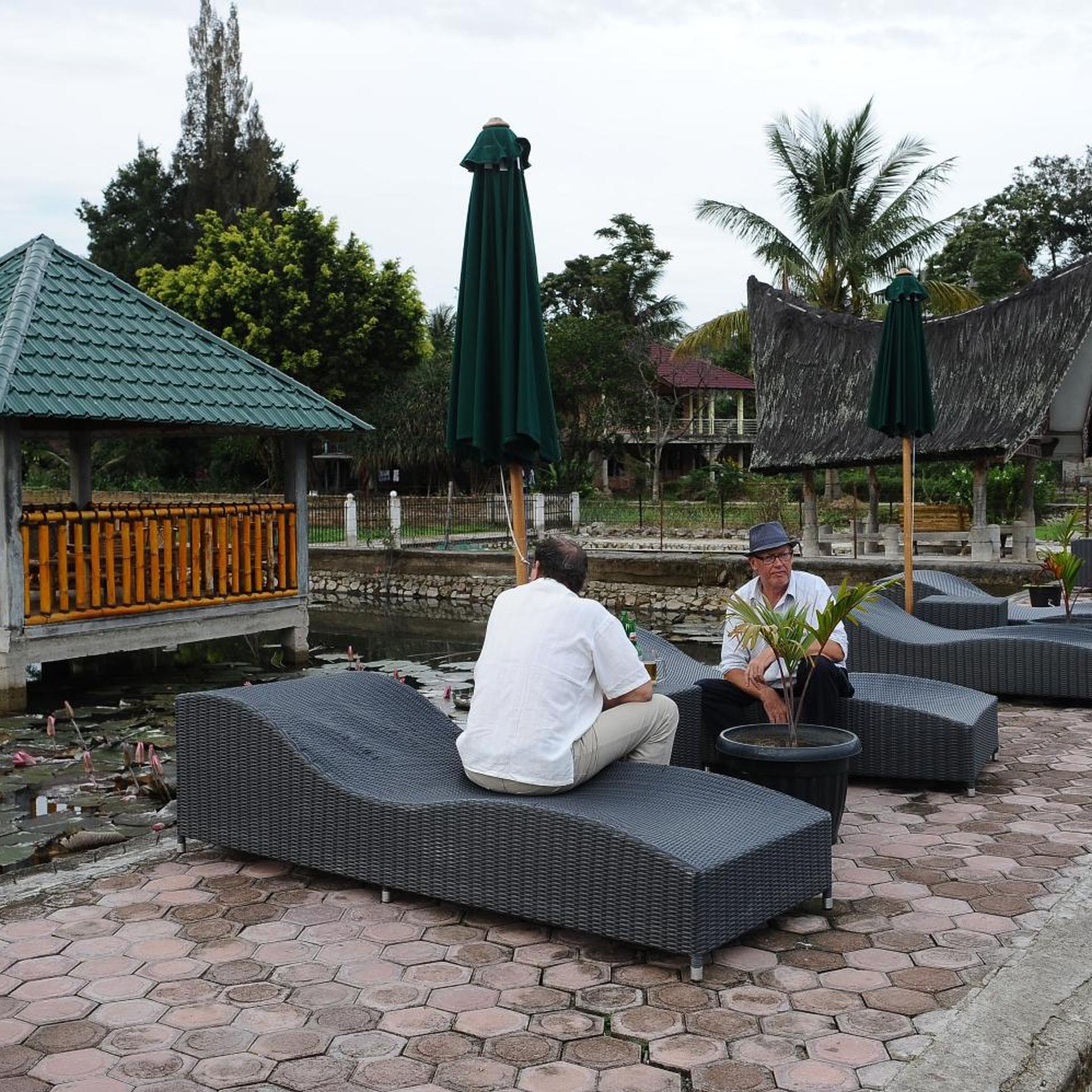 Toba Village Inn 49/59