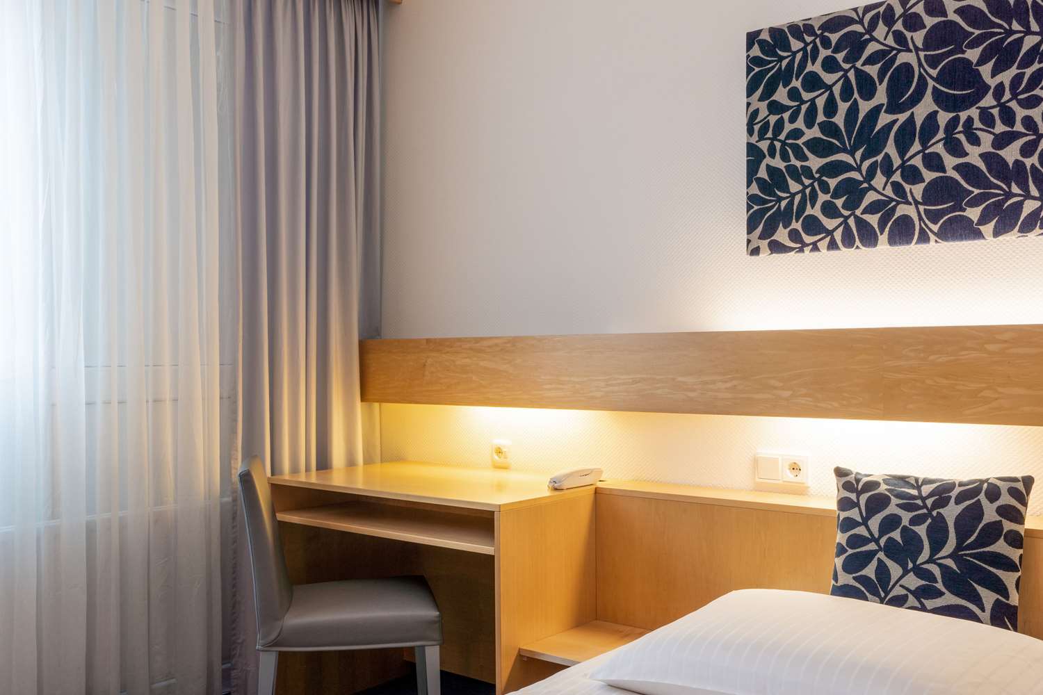 غرفة بسرير مزدوج، Comfort Hotel Atlantic Muenchen Sued 2/4