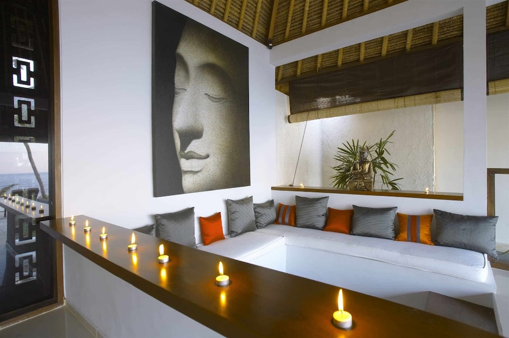 Siddhartha Ocean Front Resort Spa 7/50