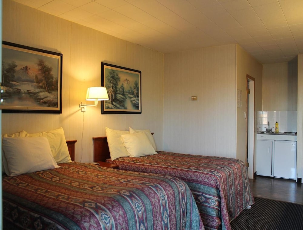 Tel Star Motel 24/50