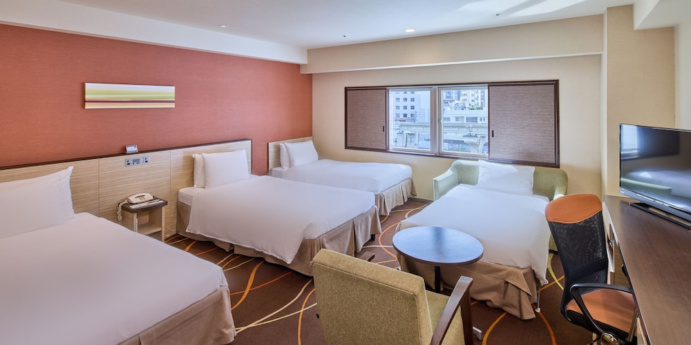 Room, Quadruple, Twin Beds, Trundle Bed, Sofa