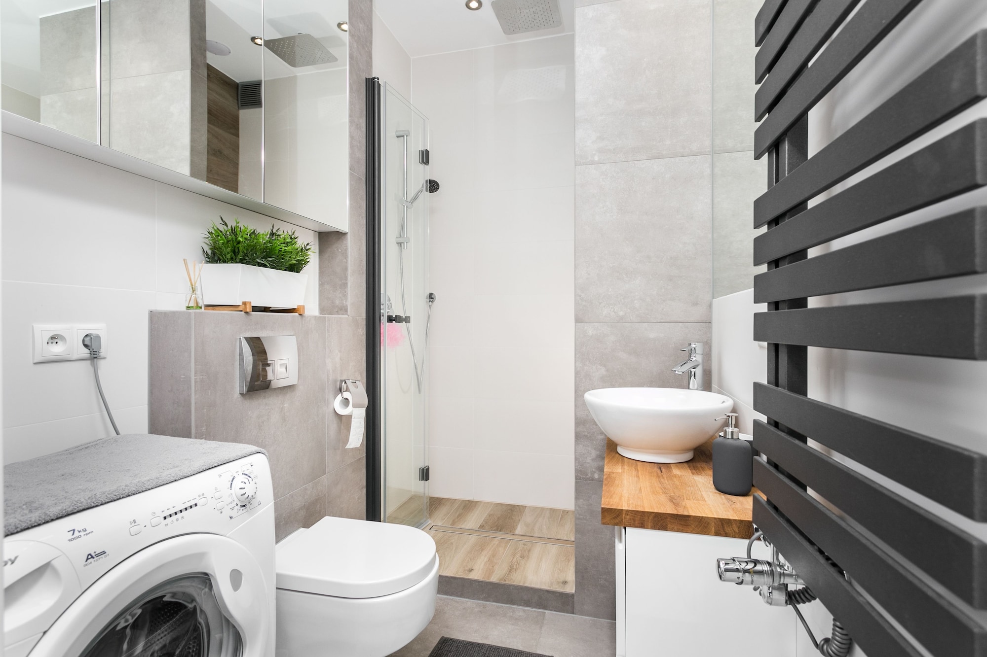 DELUXE, APARTMENT
