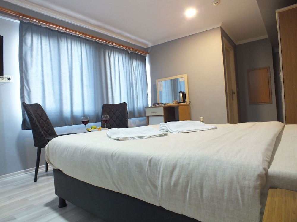 Naila Hotel 21/69