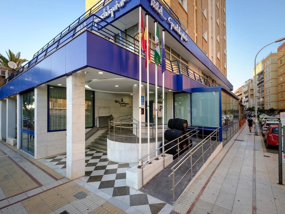 Hotel Guadalquivir 2/33