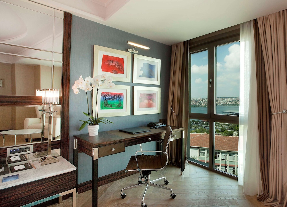 Radisson Blu Hotel Istanbul Pera 53/78