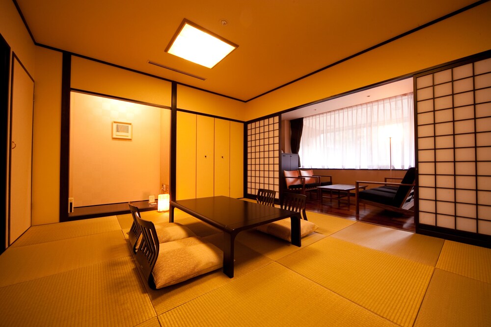 由布院温泉 ゆふいん 山水館 UBLホテル 写真4