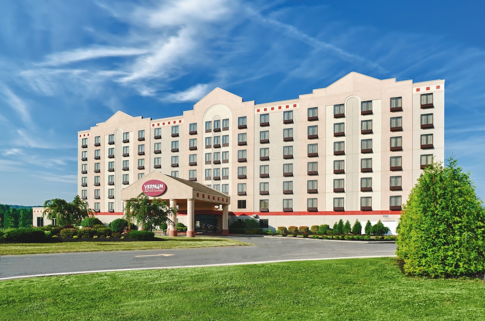Vernon Downs Casino and Hotel 2/45