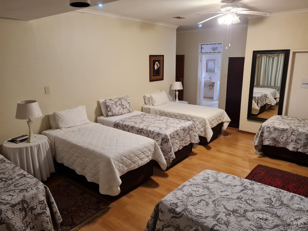 Pretoria North Lodge 11/43