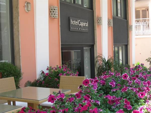 Caporal Hotel 3/35