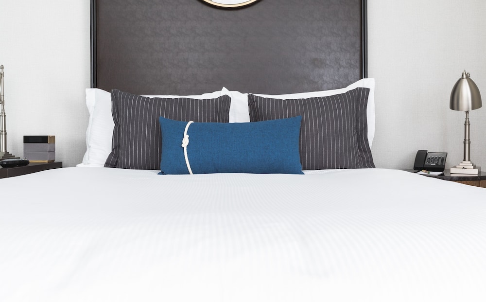 Harbor Court Hotel 14/73