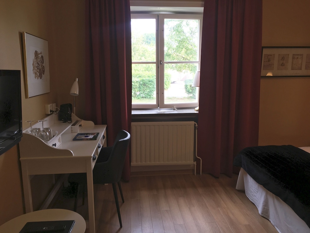 Hotel Wictoria 36/45