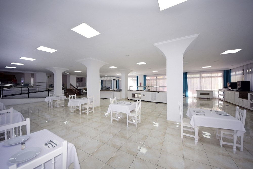 Hotel Skyview by LIVVO 47/59