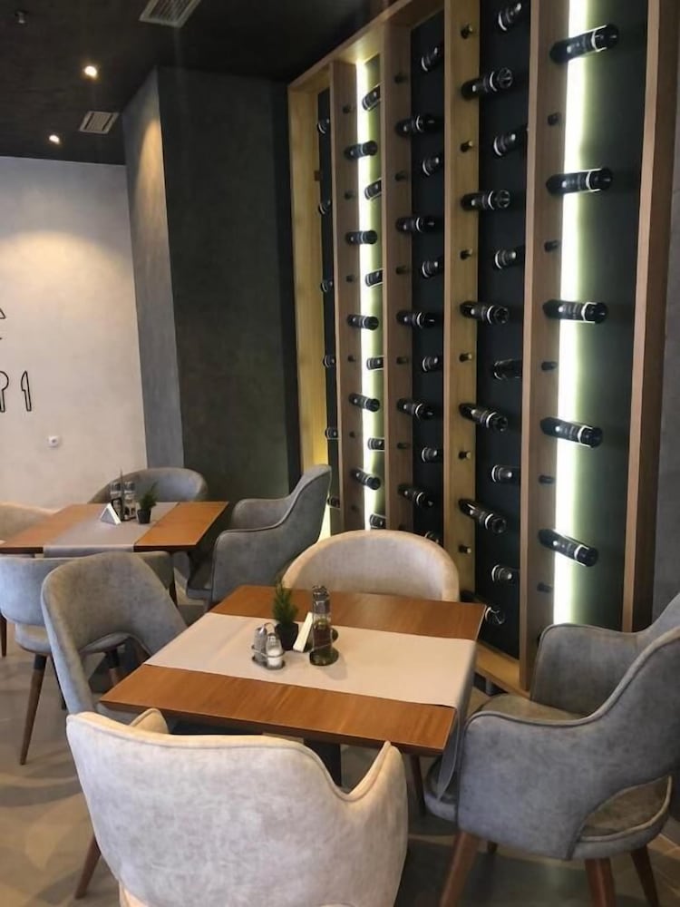 HOTEL MAGNOLIA 29/32