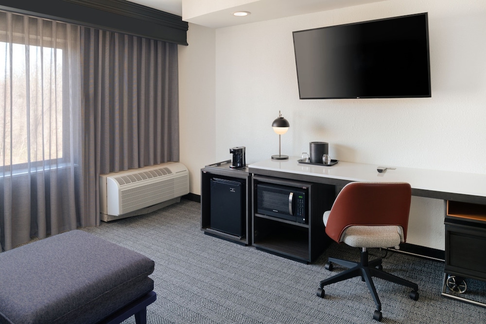 Courtyard By Marriott Providence Lincoln 38/50