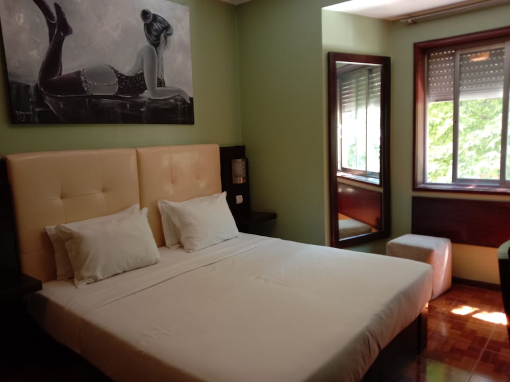 RESIDENCIAL FARIA GUIMARAES 19/68