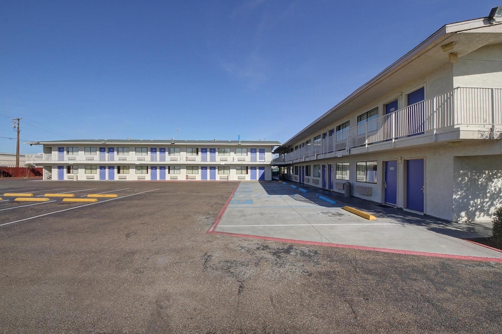 Motel6 Laredo Tx South 40/49