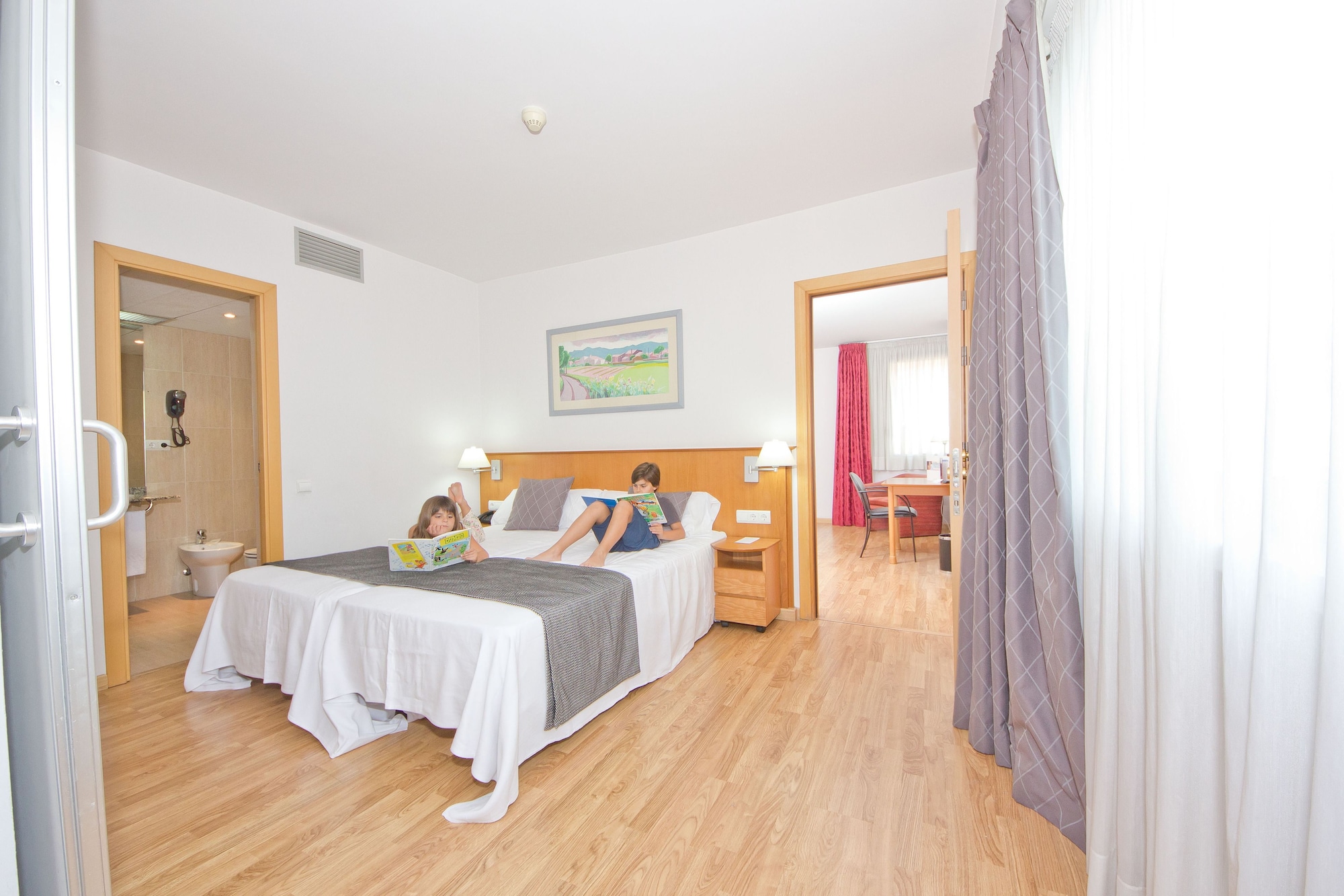 Room, Quintuple, Double and Twin Beds, Kitchen