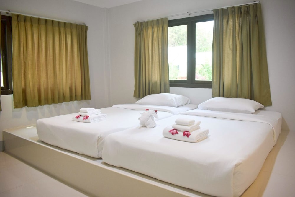 Seapine Beach Golf and Resort Hua Hin 14/50