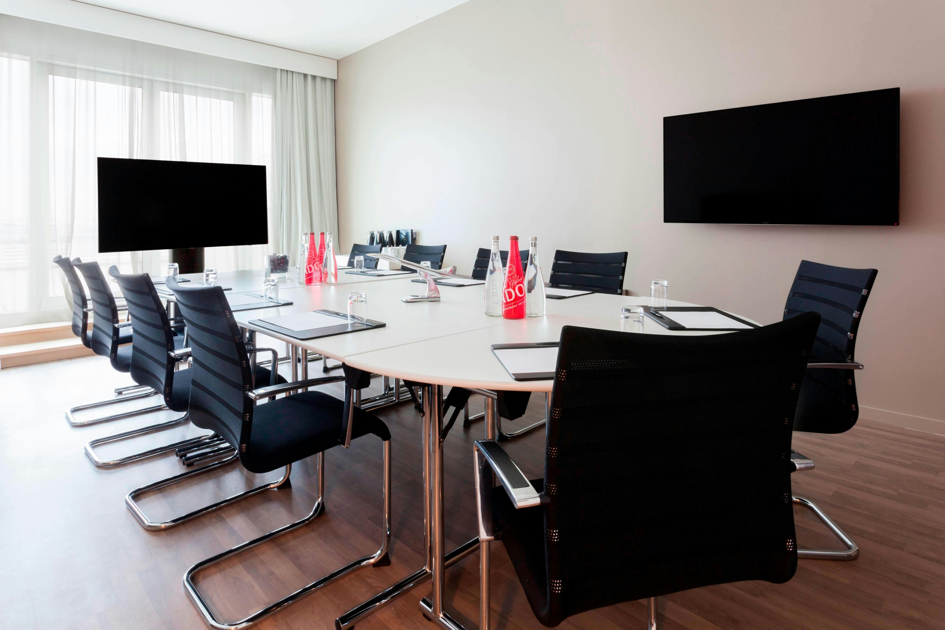 Ac Hotel Paris Le Bourget Airport 42/50