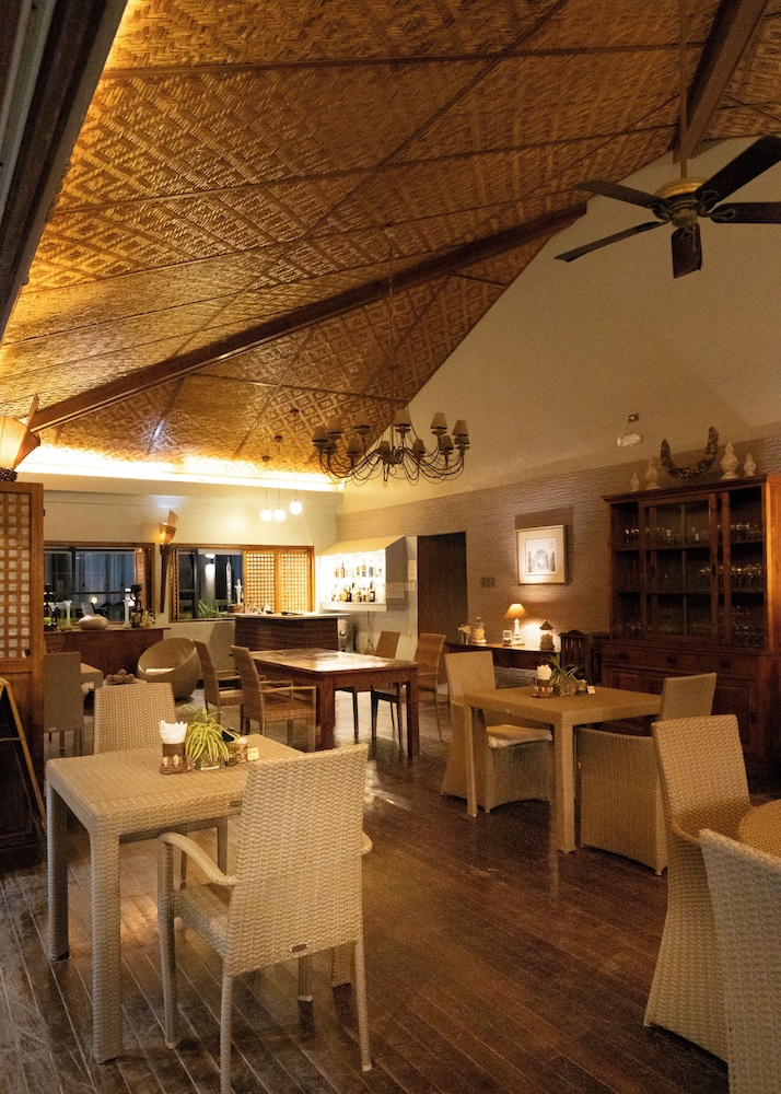 Linaw Beach Resort 53/73