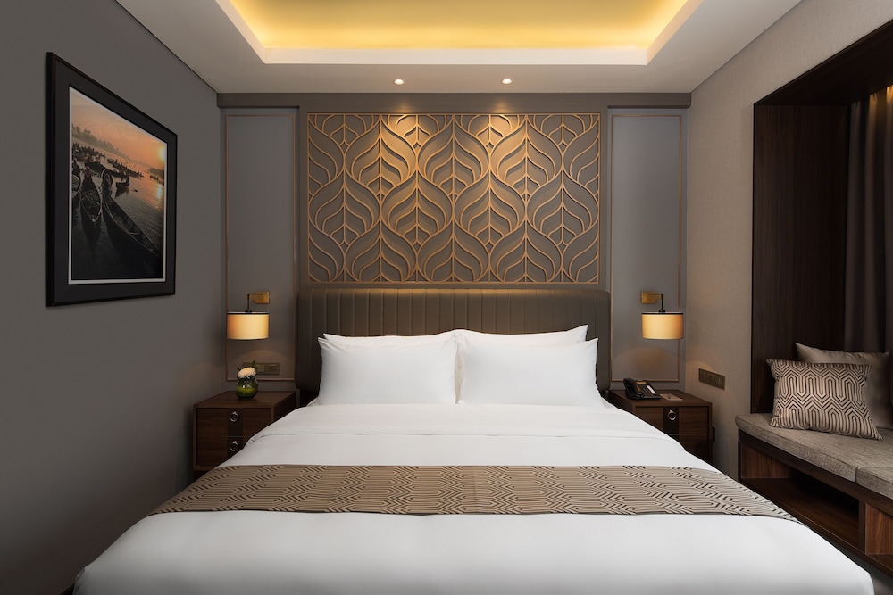 Sutasoma Hotel 20/52