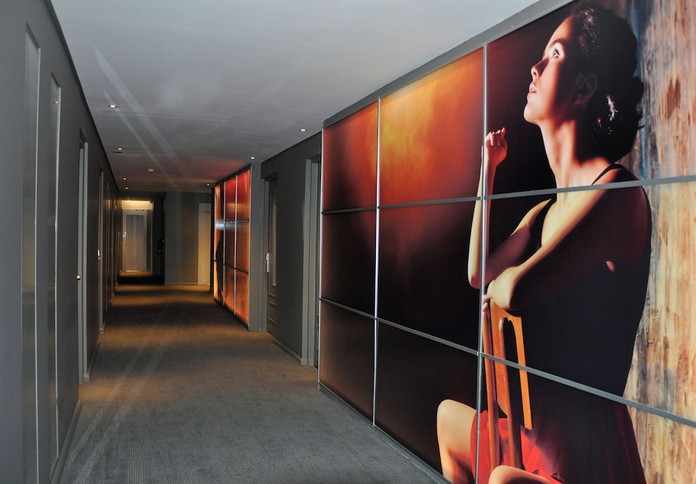 Broadway Hotel And Suites 18/50