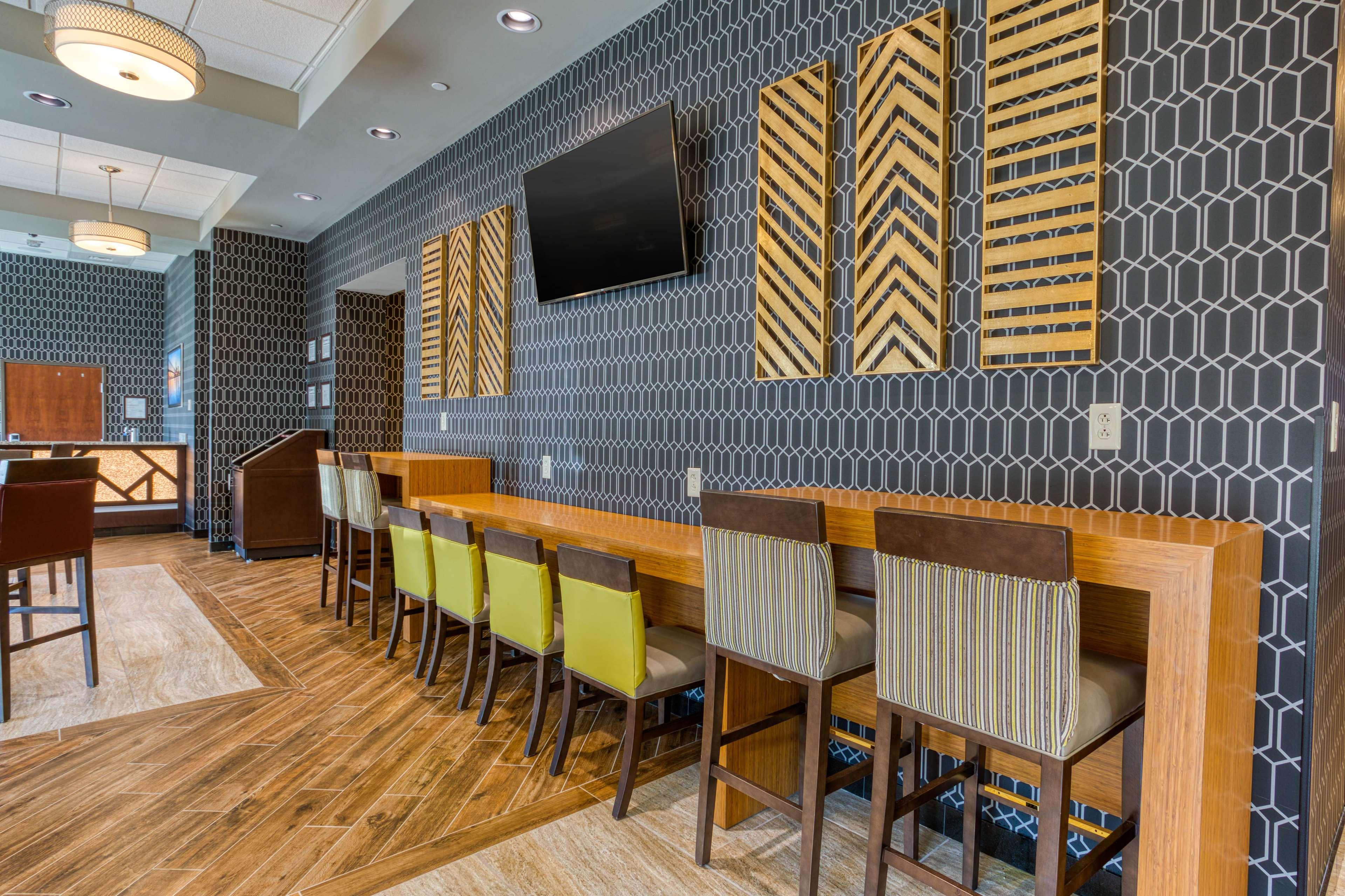Drury Inn and Suites Cincinnati Northeast Mason 23/37