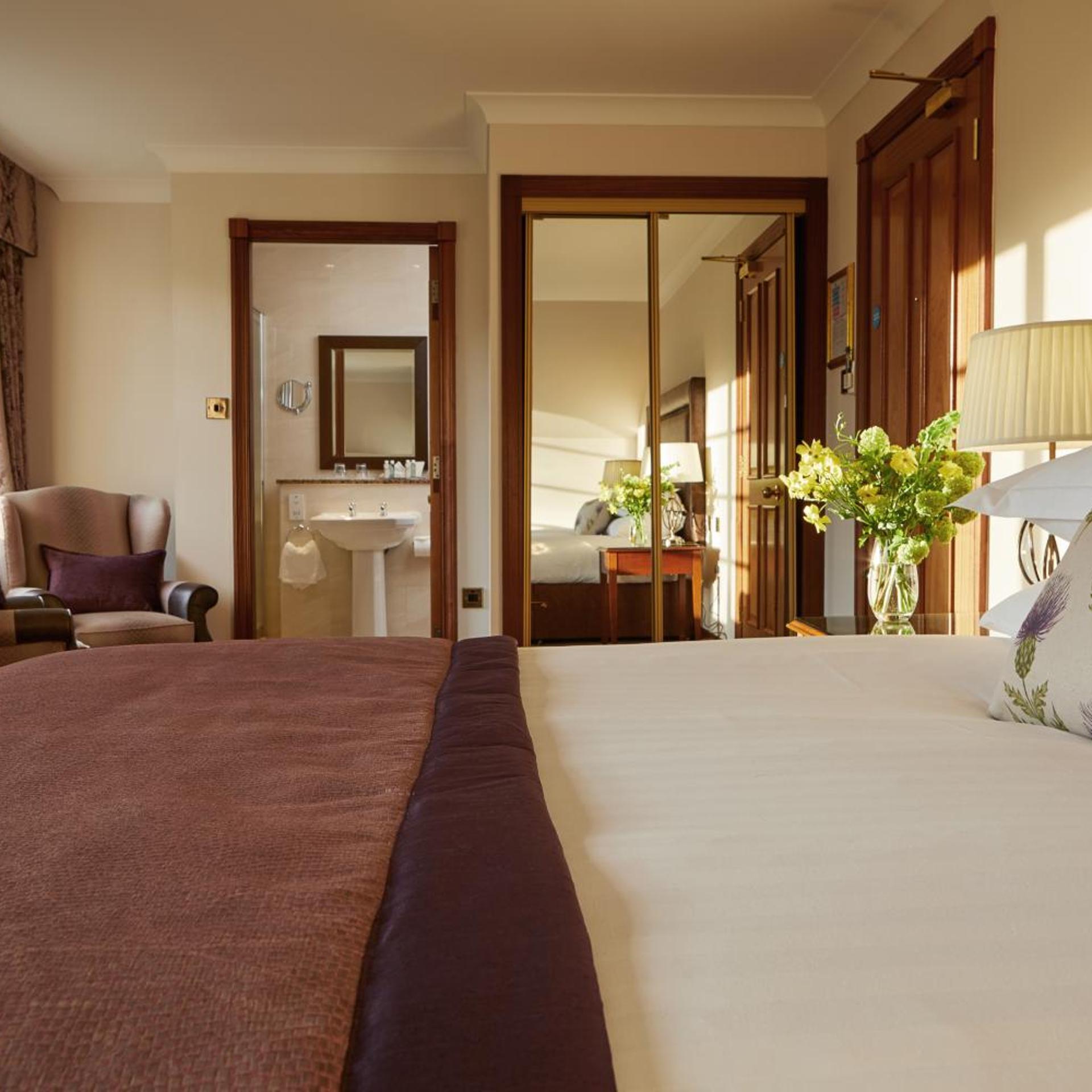 SUPER, JUNIOR SUITE, DELUXE