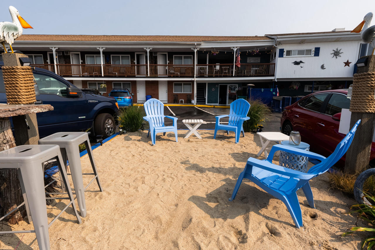 Janmere Motel 17/18