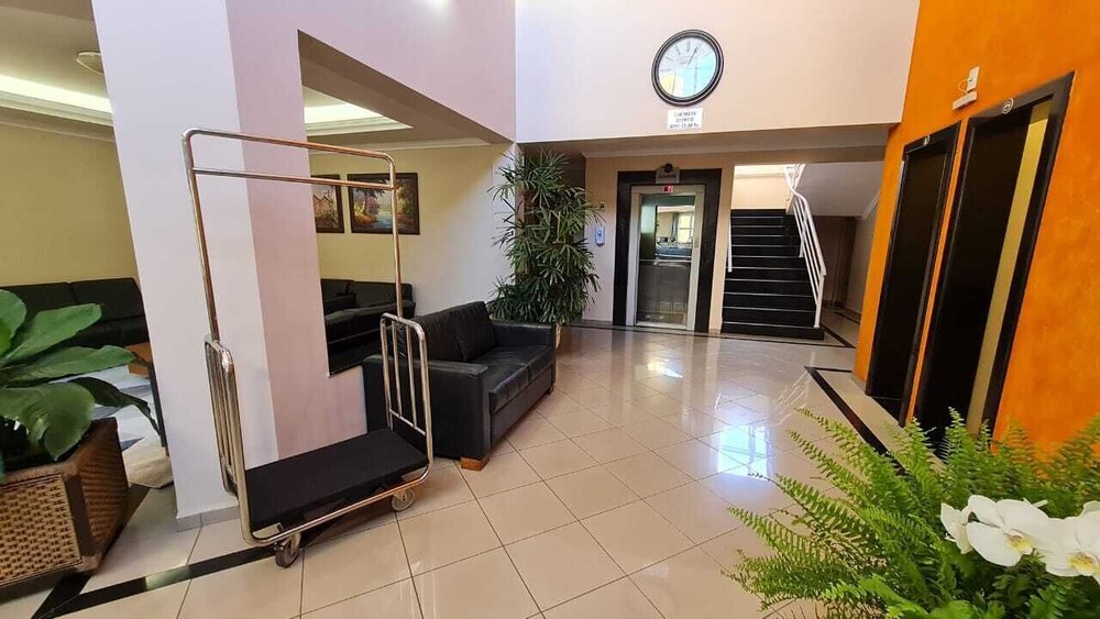 JAGUAR HOTEL 3/37