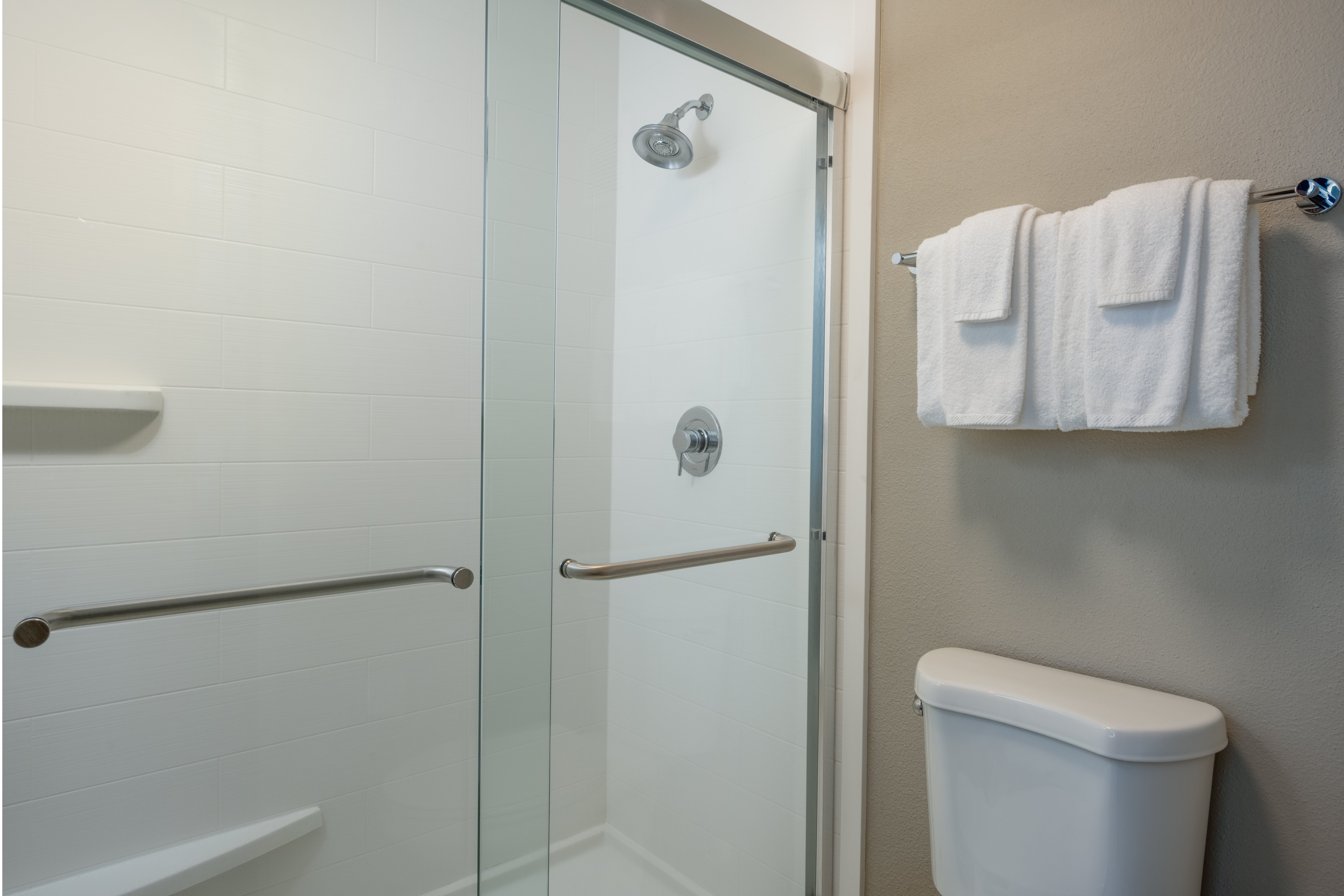 Holiday Inn Express Portland Se-Clackamas Area 47/50