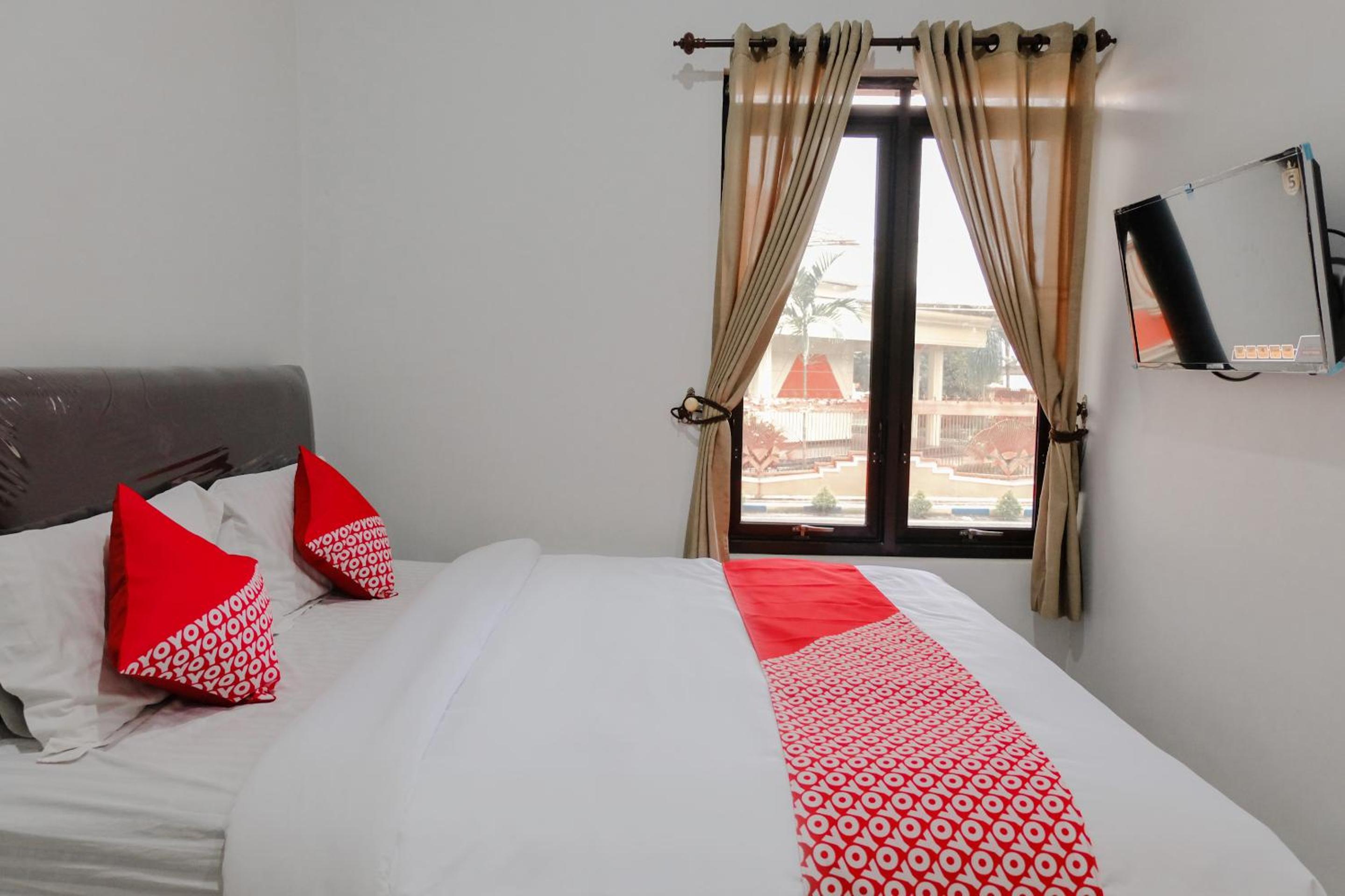 OYO 1038 Embun Pagi Syariah Residence 27/50